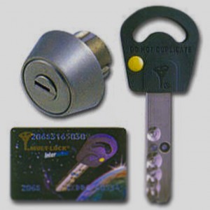 マルティロック　マルチロック　MUL-T-LOCK 新カギ　合鍵　俺の合鍵